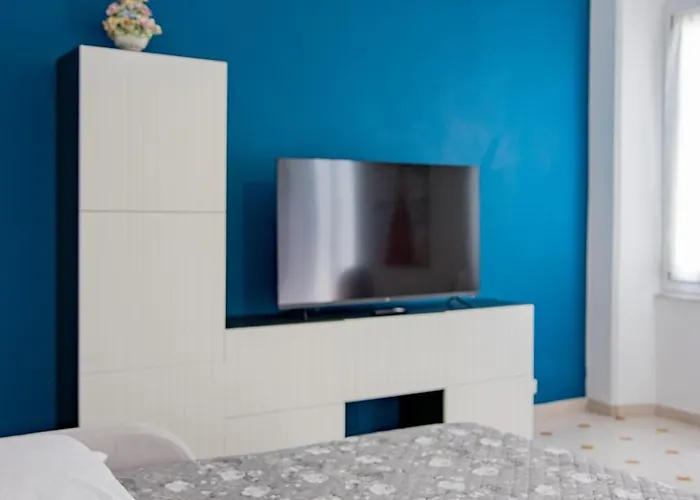 Апартаменты 5 Terre Blue Light House *