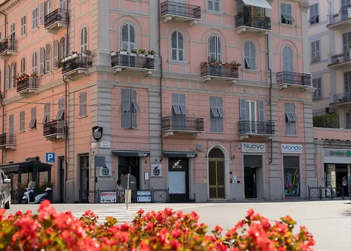 5 Terre Blue Light House * Специя