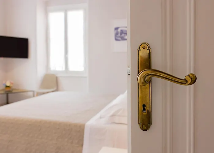 5 Terre Blue Light House Апартаменты *