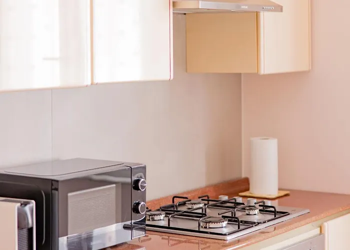 5 Terre Blue Light House *